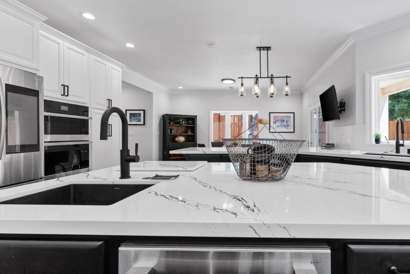 Detail Gallery Image 79 of 117 For 29 Kite Hill Rd, Santa Cruz,  CA 95060 - 3 Beds | 2/1 Baths