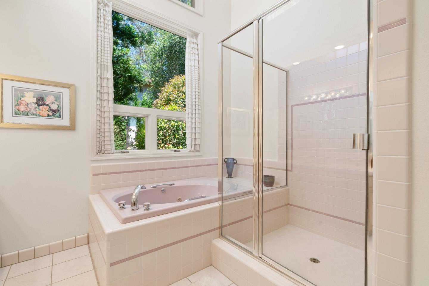 Detail Gallery Image 82 of 117 For 29 Kite Hill Rd, Santa Cruz,  CA 95060 - 3 Beds | 2/1 Baths