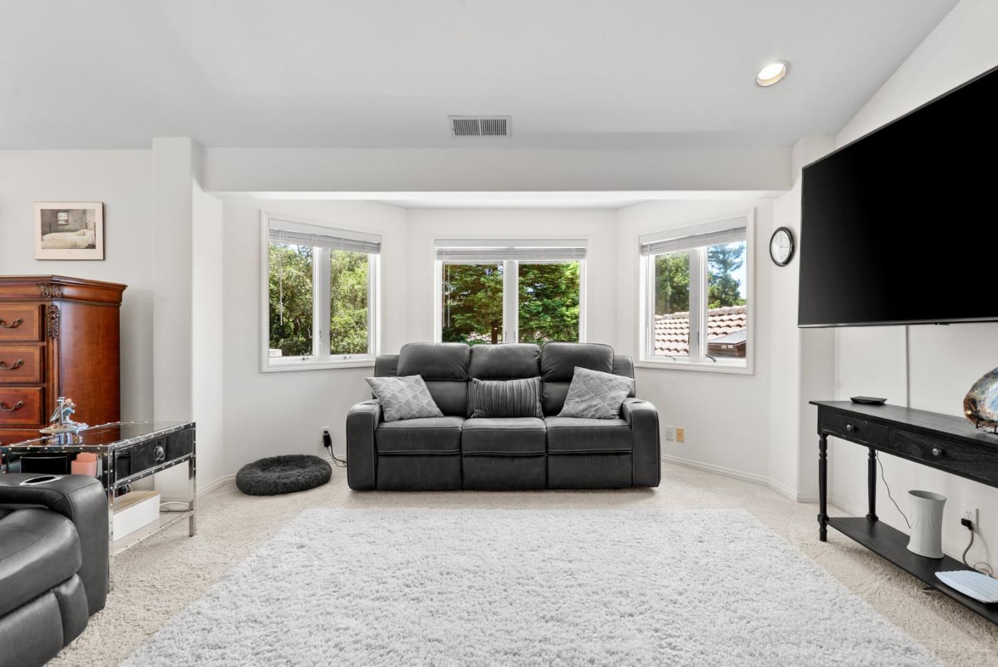 Detail Gallery Image 93 of 117 For 29 Kite Hill Rd, Santa Cruz,  CA 95060 - 3 Beds | 2/1 Baths