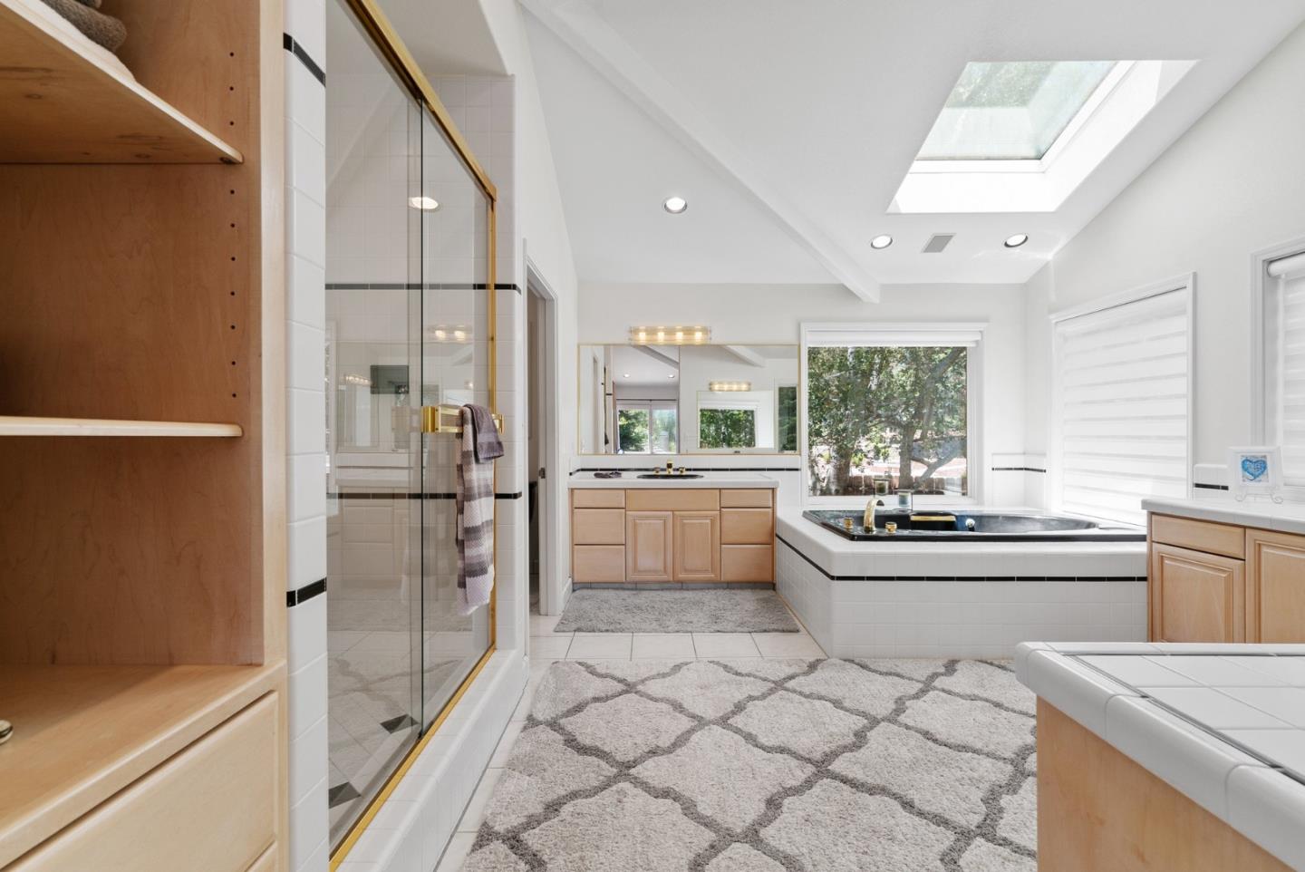 Detail Gallery Image 99 of 117 For 29 Kite Hill Rd, Santa Cruz,  CA 95060 - 3 Beds | 2/1 Baths