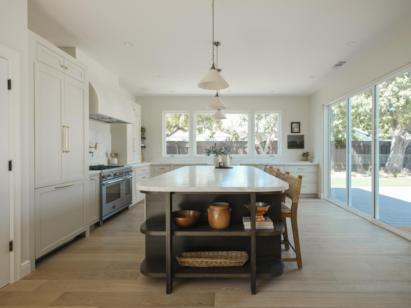 Detail Gallery Image 13 of 40 For 362 Topaz St, Redwood City,  CA 94062 - 4 Beds | 3 Baths