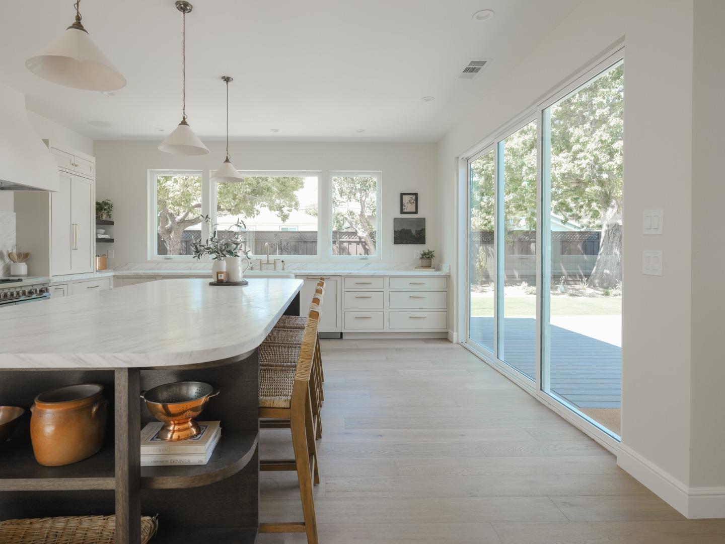 Detail Gallery Image 15 of 40 For 362 Topaz St, Redwood City,  CA 94062 - 4 Beds | 3 Baths