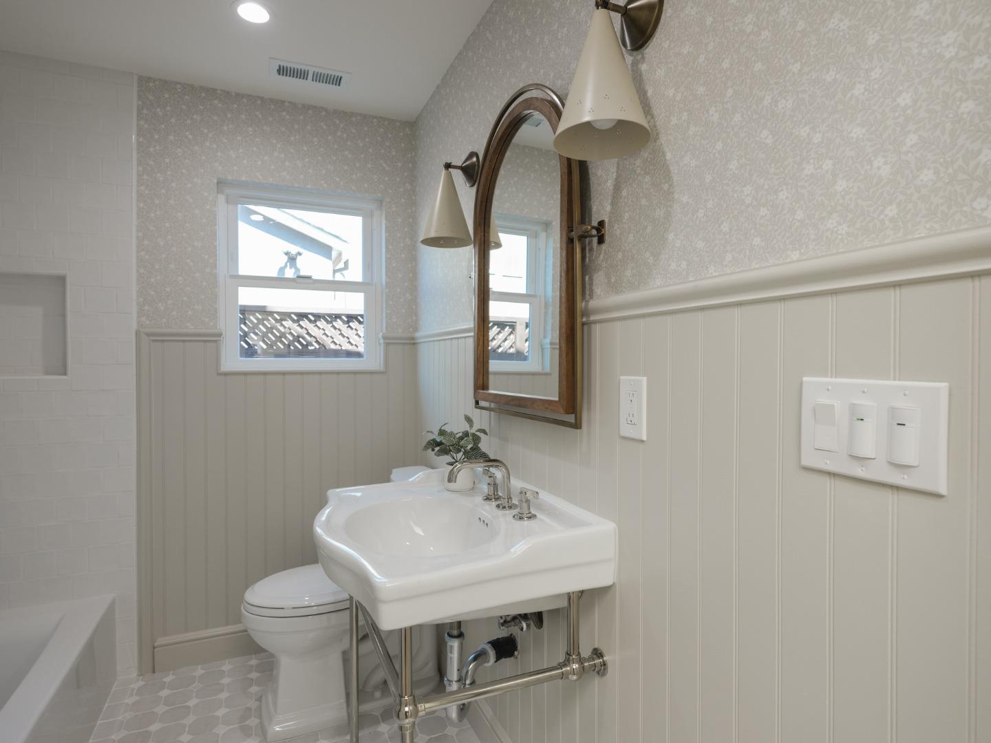 Detail Gallery Image 30 of 40 For 362 Topaz St, Redwood City,  CA 94062 - 4 Beds | 3 Baths