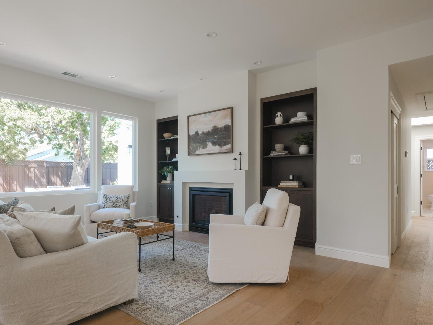 Detail Gallery Image 5 of 40 For 362 Topaz St, Redwood City,  CA 94062 - 4 Beds | 3 Baths