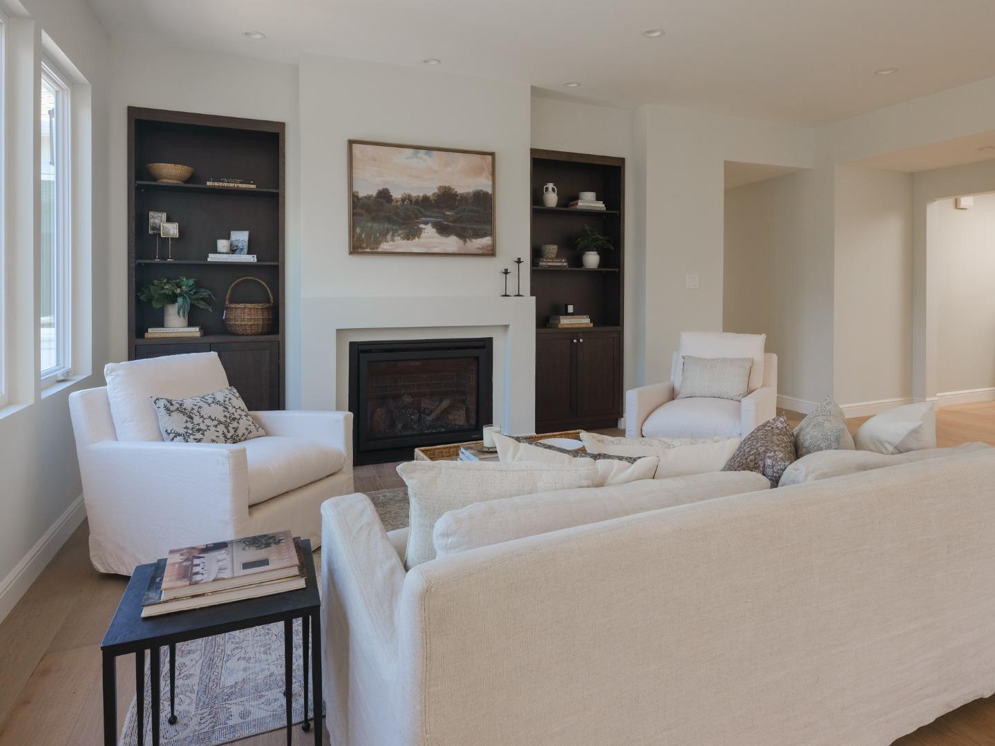 Detail Gallery Image 8 of 40 For 362 Topaz St, Redwood City,  CA 94062 - 4 Beds | 3 Baths