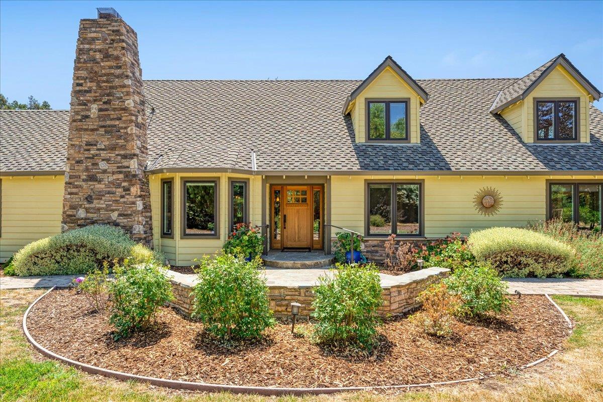 Detail Gallery Image 3 of 64 For 21400 Tierra Grande Ct, San Jose,  CA 95120 - 4 Beds | 3 Baths