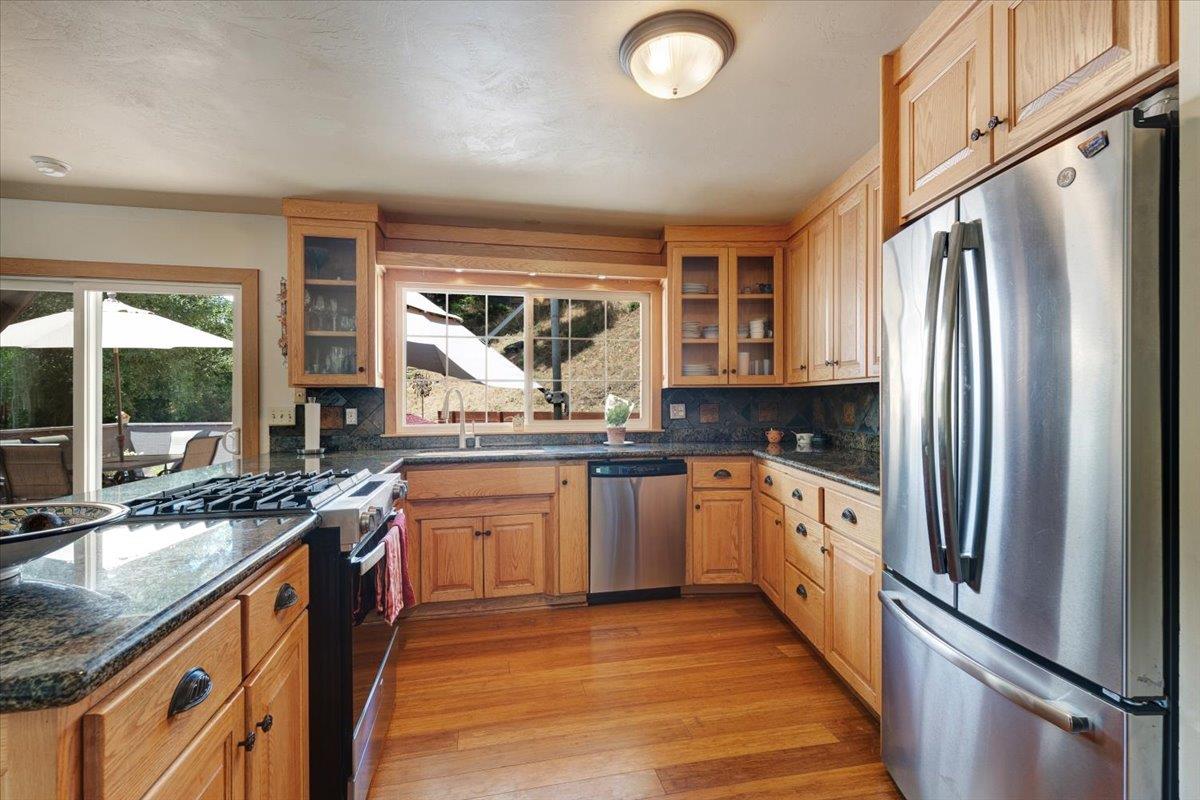 Detail Gallery Image 20 of 41 For 335 Hallsons Ln, Ben Lomond,  CA 95005 - 3 Beds | 2 Baths