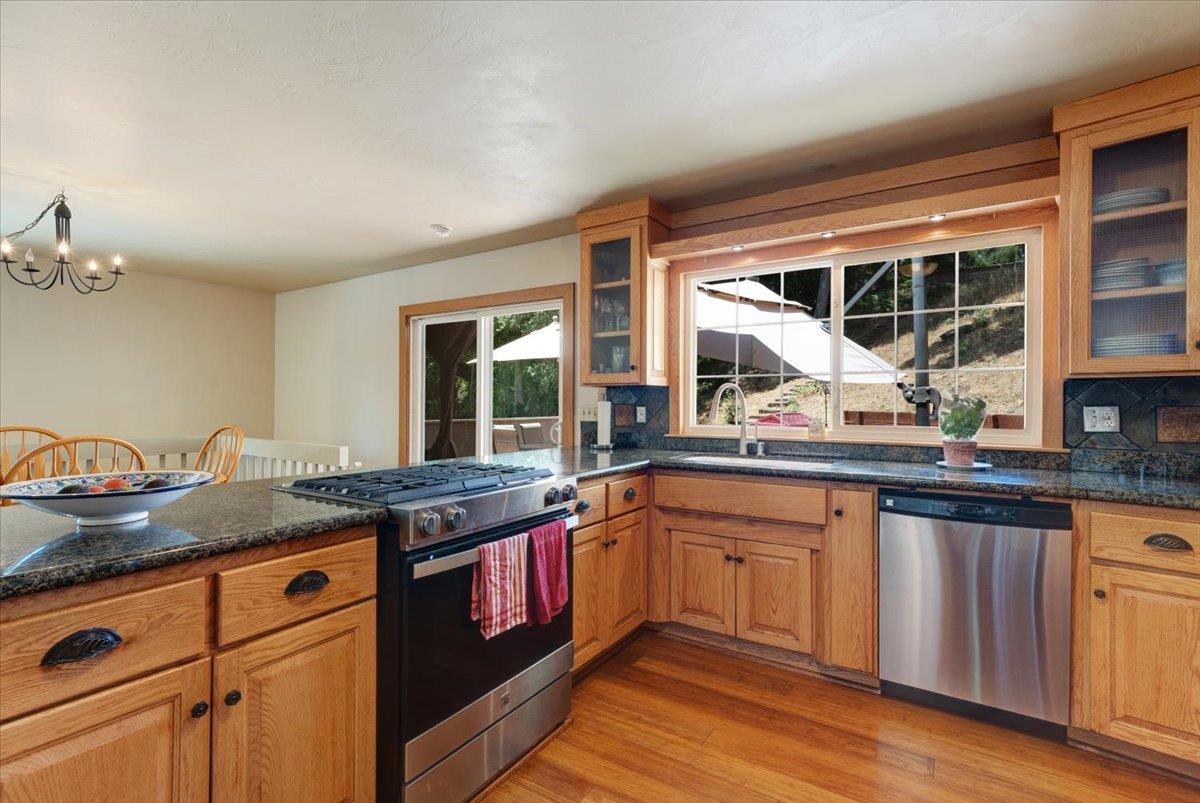 Detail Gallery Image 22 of 41 For 335 Hallsons Ln, Ben Lomond,  CA 95005 - 3 Beds | 2 Baths