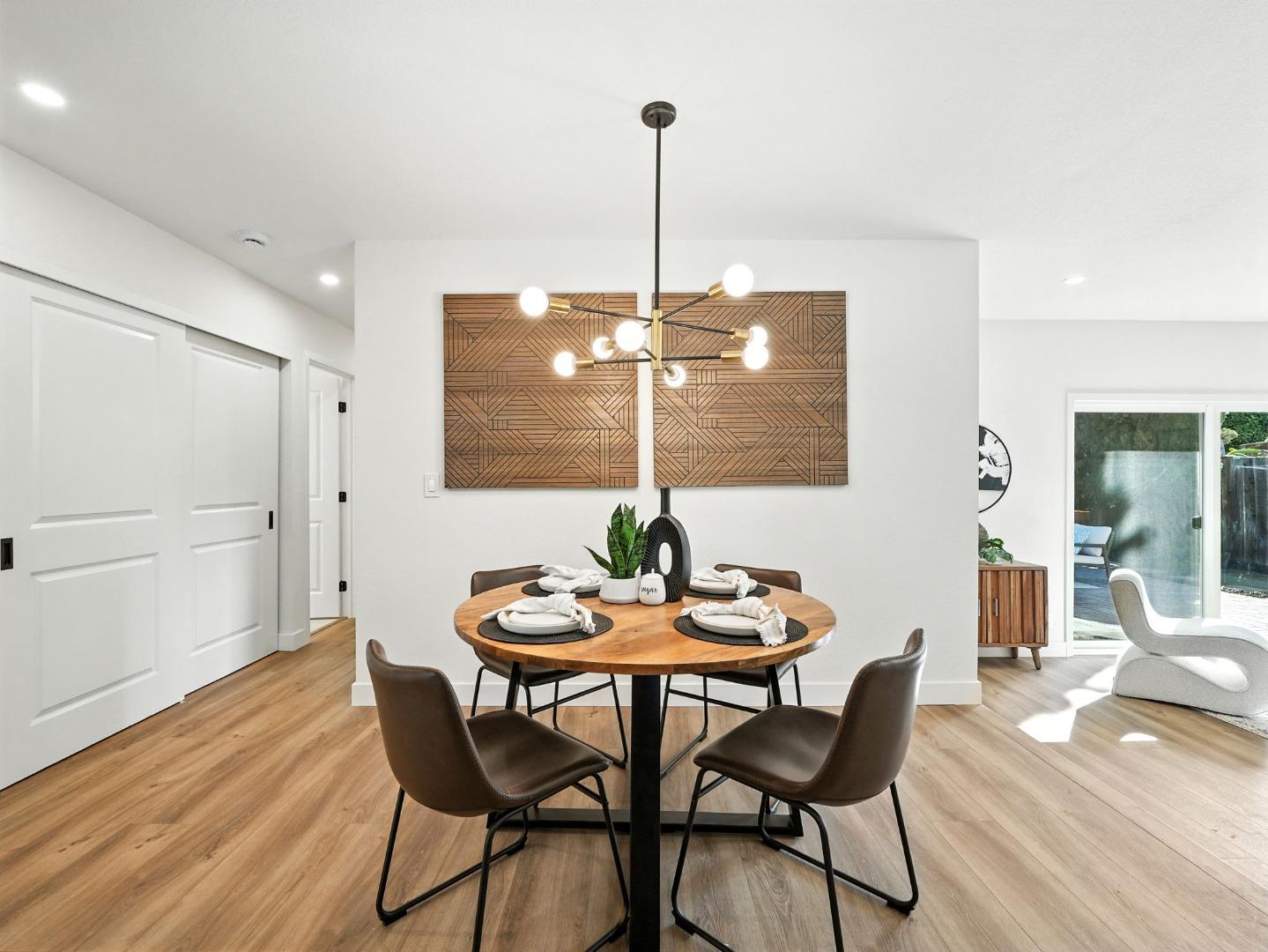 Detail Gallery Image 10 of 31 For 1438 Peaceful Glen Ct, San Jose,  CA 95121 - 3 Beds | 2 Baths