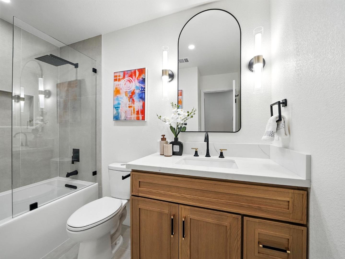 Detail Gallery Image 17 of 31 For 1438 Peaceful Glen Ct, San Jose,  CA 95121 - 3 Beds | 2 Baths