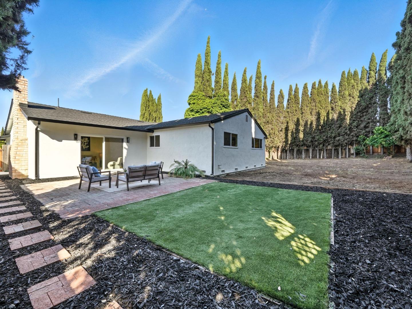 Detail Gallery Image 25 of 31 For 1438 Peaceful Glen Ct, San Jose,  CA 95121 - 3 Beds | 2 Baths