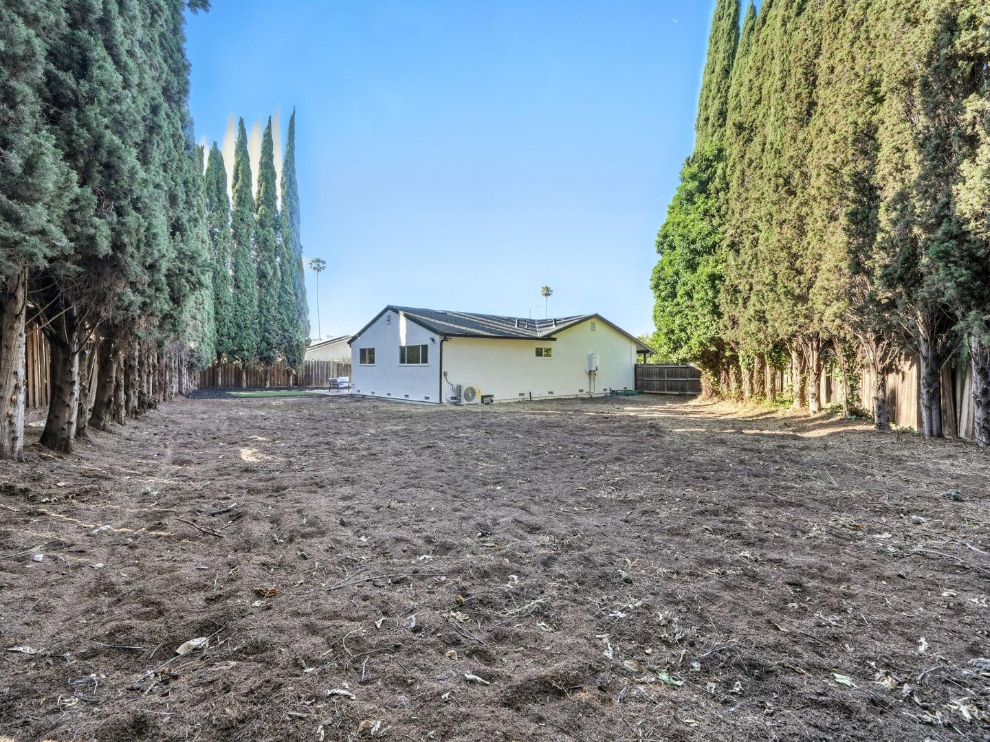 Detail Gallery Image 28 of 31 For 1438 Peaceful Glen Ct, San Jose,  CA 95121 - 3 Beds | 2 Baths