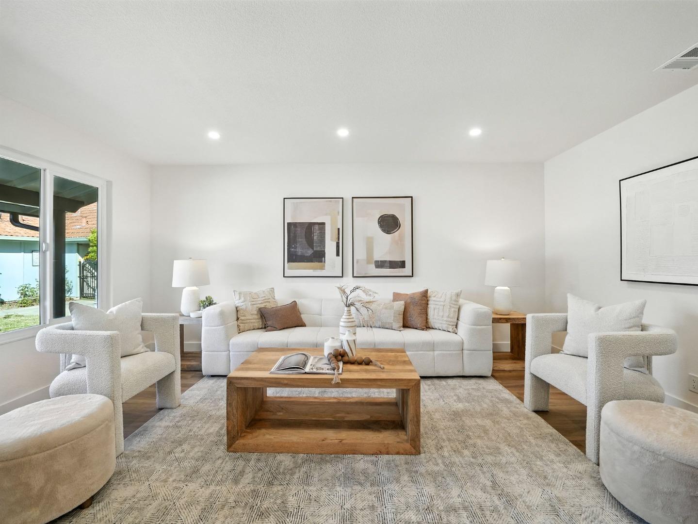 Detail Gallery Image 5 of 31 For 1438 Peaceful Glen Ct, San Jose,  CA 95121 - 3 Beds | 2 Baths