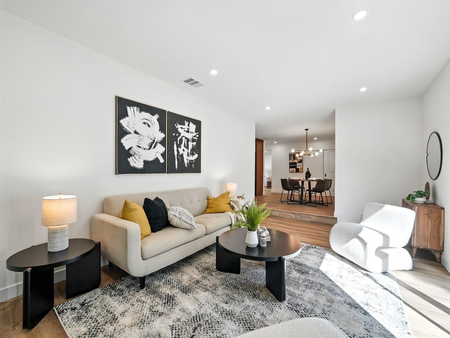 Detail Gallery Image 8 of 31 For 1438 Peaceful Glen Ct, San Jose,  CA 95121 - 3 Beds | 2 Baths