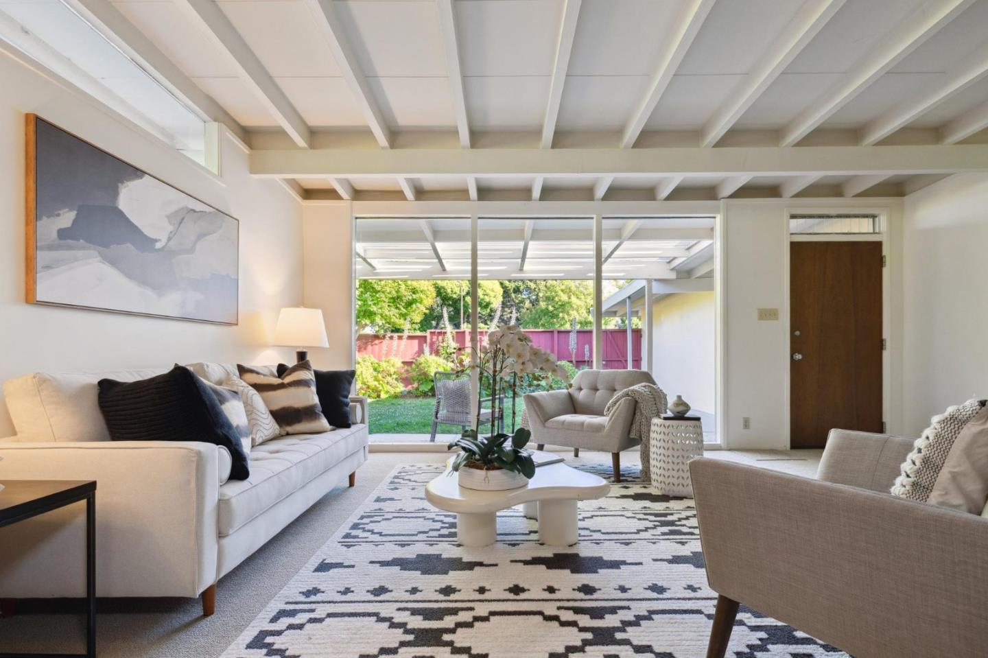 Detail Gallery Image 11 of 57 For 3129 Stelling Dr, Palo Alto,  CA 94303 - 3 Beds | 2 Baths