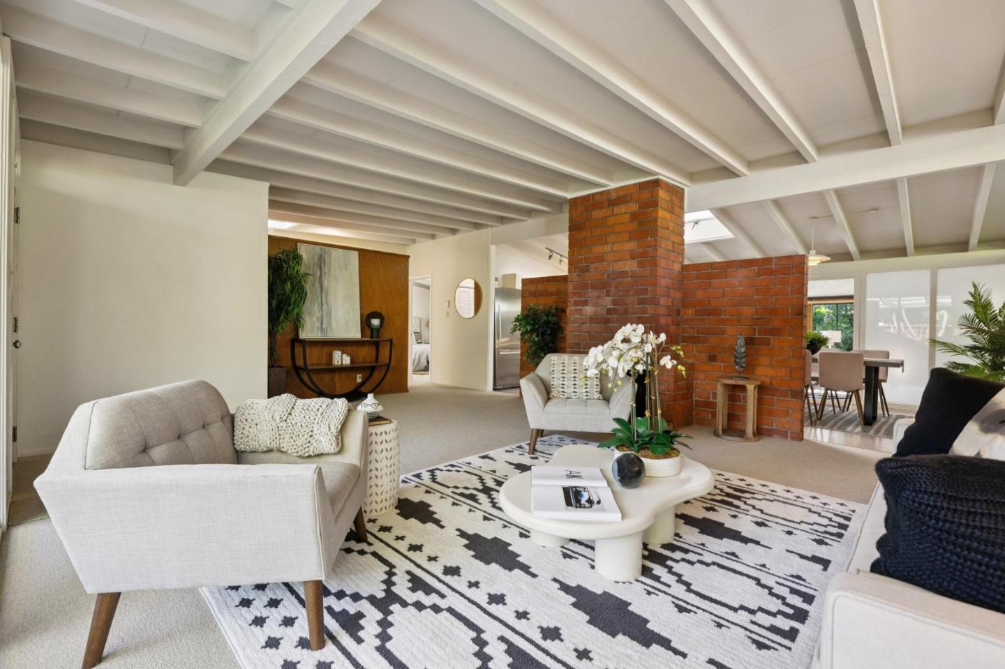 Detail Gallery Image 12 of 57 For 3129 Stelling Dr, Palo Alto,  CA 94303 - 3 Beds | 2 Baths
