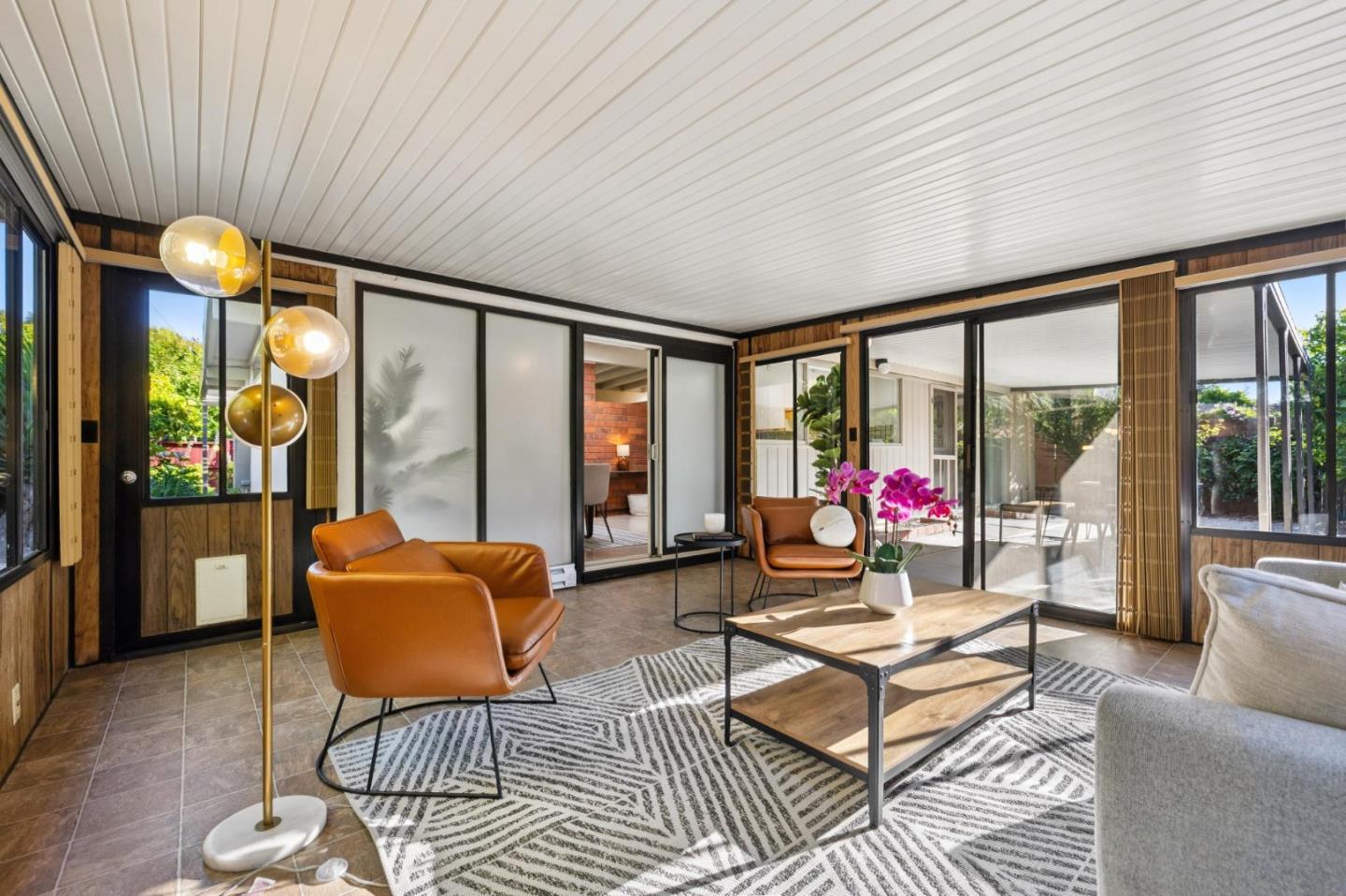 Detail Gallery Image 25 of 57 For 3129 Stelling Dr, Palo Alto,  CA 94303 - 3 Beds | 2 Baths