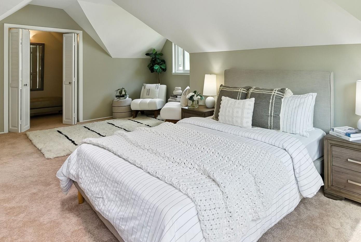 Detail Gallery Image 16 of 28 For 1535 Bernal Ave, Burlingame,  CA 94010 - 4 Beds | 3/1 Baths