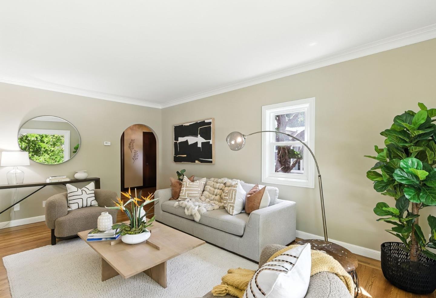 Detail Gallery Image 3 of 28 For 1535 Bernal Ave, Burlingame,  CA 94010 - 4 Beds | 3/1 Baths