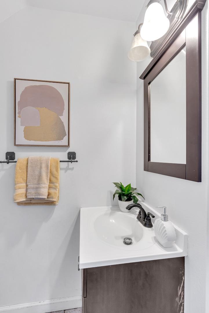 Detail Gallery Image 18 of 22 For 5392 Deodara Grove Ct, San Jose,  CA 95123 - 2 Beds | 1/1 Baths