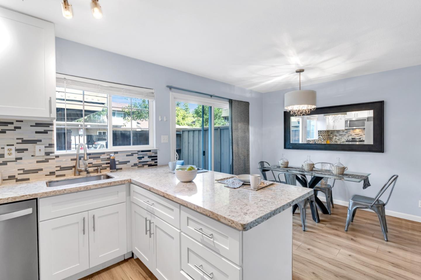 Detail Gallery Image 4 of 22 For 5392 Deodara Grove Ct, San Jose,  CA 95123 - 2 Beds | 1/1 Baths