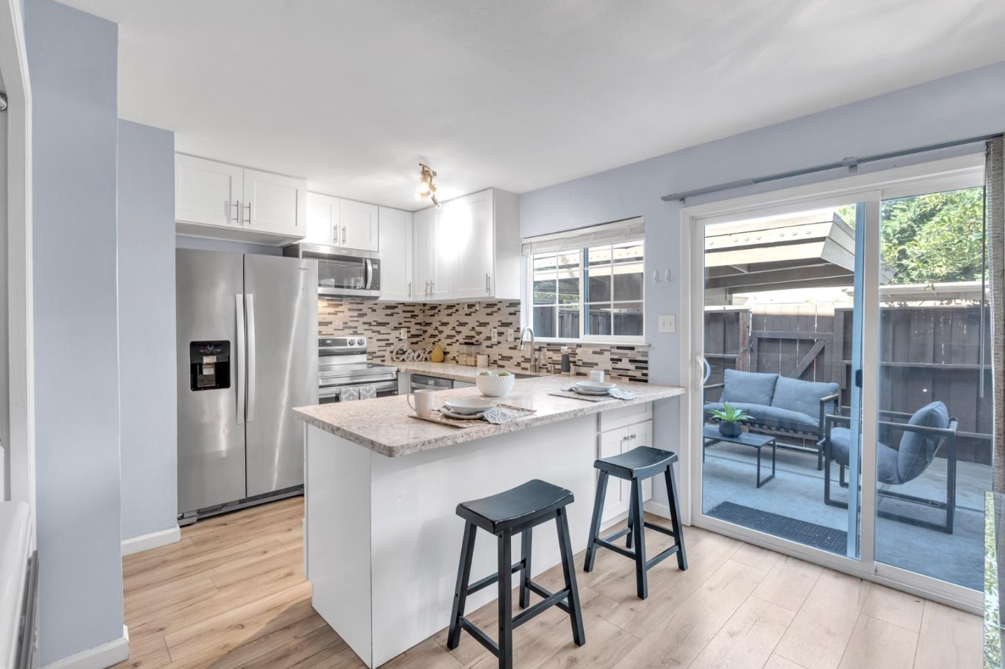 Detail Gallery Image 6 of 22 For 5392 Deodara Grove Ct, San Jose,  CA 95123 - 2 Beds | 1/1 Baths