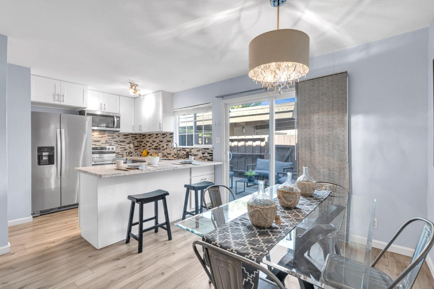 Detail Gallery Image 9 of 22 For 5392 Deodara Grove Ct, San Jose,  CA 95123 - 2 Beds | 1/1 Baths