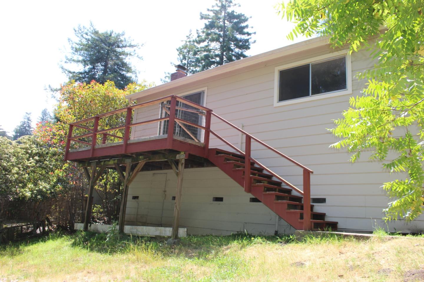 Detail Gallery Image 4 of 5 For 930 Pine Tree Ln, Seacliff,  CA 95003 - 3 Beds | 2 Baths