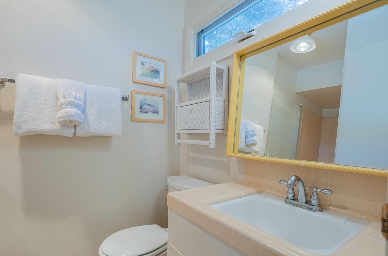Detail Gallery Image 19 of 29 For 26265 Valley View Ave, Carmel,  CA 93923 - 2 Beds | 2 Baths