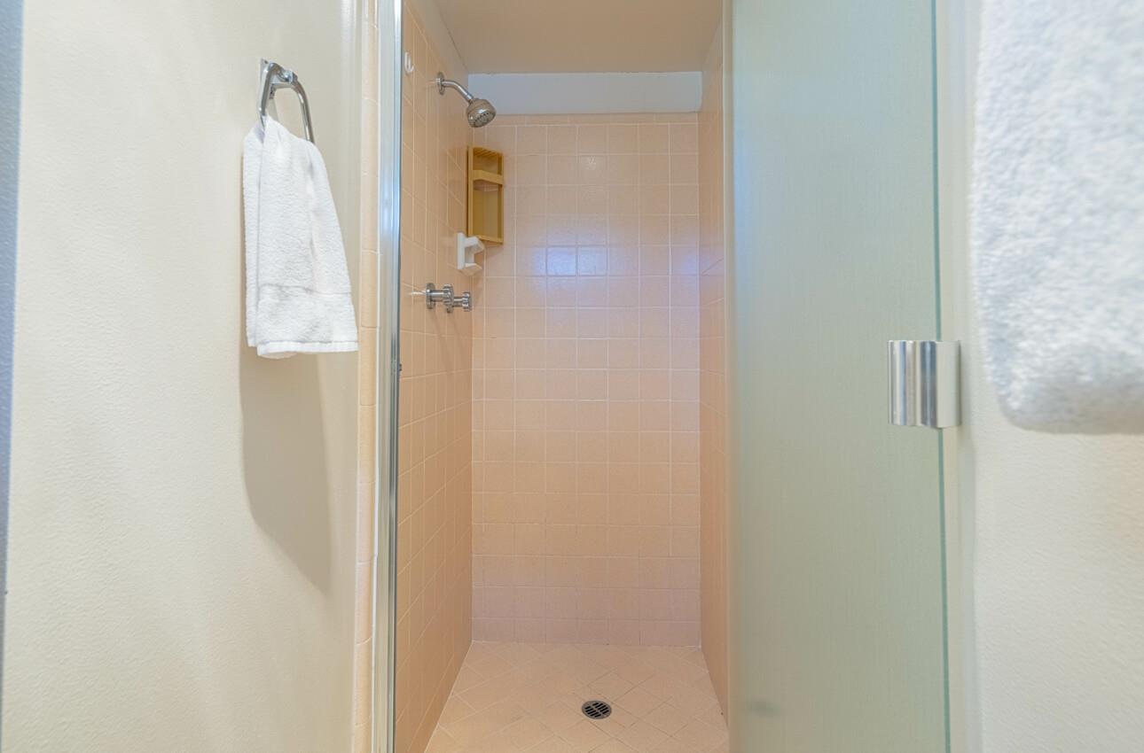 Detail Gallery Image 20 of 29 For 26265 Valley View Ave, Carmel,  CA 93923 - 2 Beds | 2 Baths