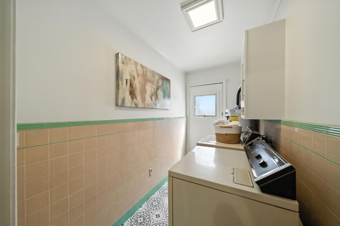Detail Gallery Image 18 of 43 For 449 2nd Ave, Redwood City,  CA 94063 - 3 Beds | 1 Baths