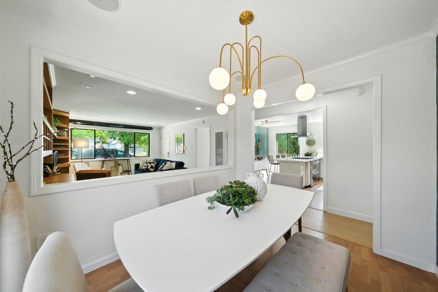 Detail Gallery Image 3 of 43 For 449 2nd Ave, Redwood City,  CA 94063 - 3 Beds | 1 Baths