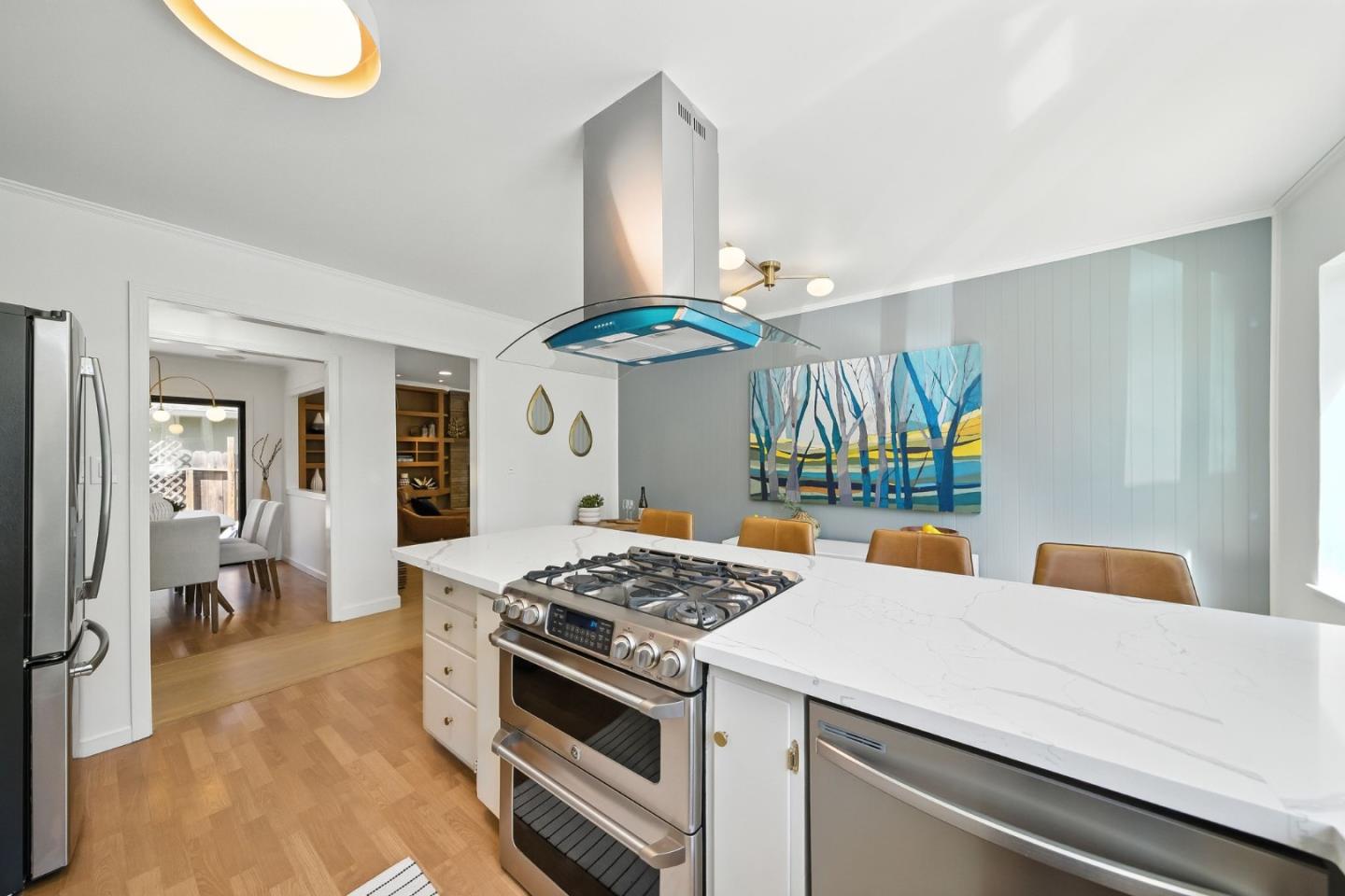 Detail Gallery Image 6 of 43 For 449 2nd Ave, Redwood City,  CA 94063 - 3 Beds | 1 Baths