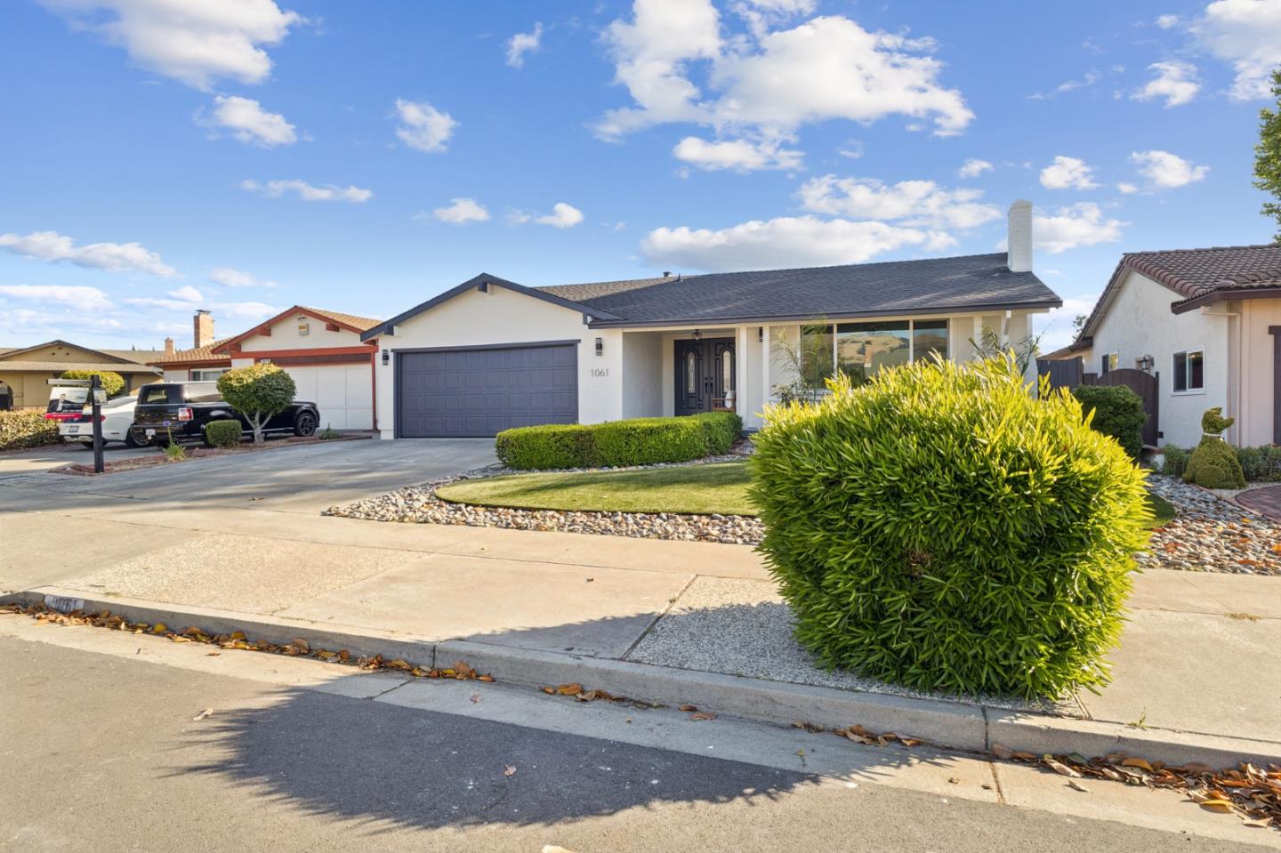 Detail Gallery Image 2 of 36 For 1061 Fairbrook Ct, San Jose,  CA 95132 - 4 Beds | 2 Baths