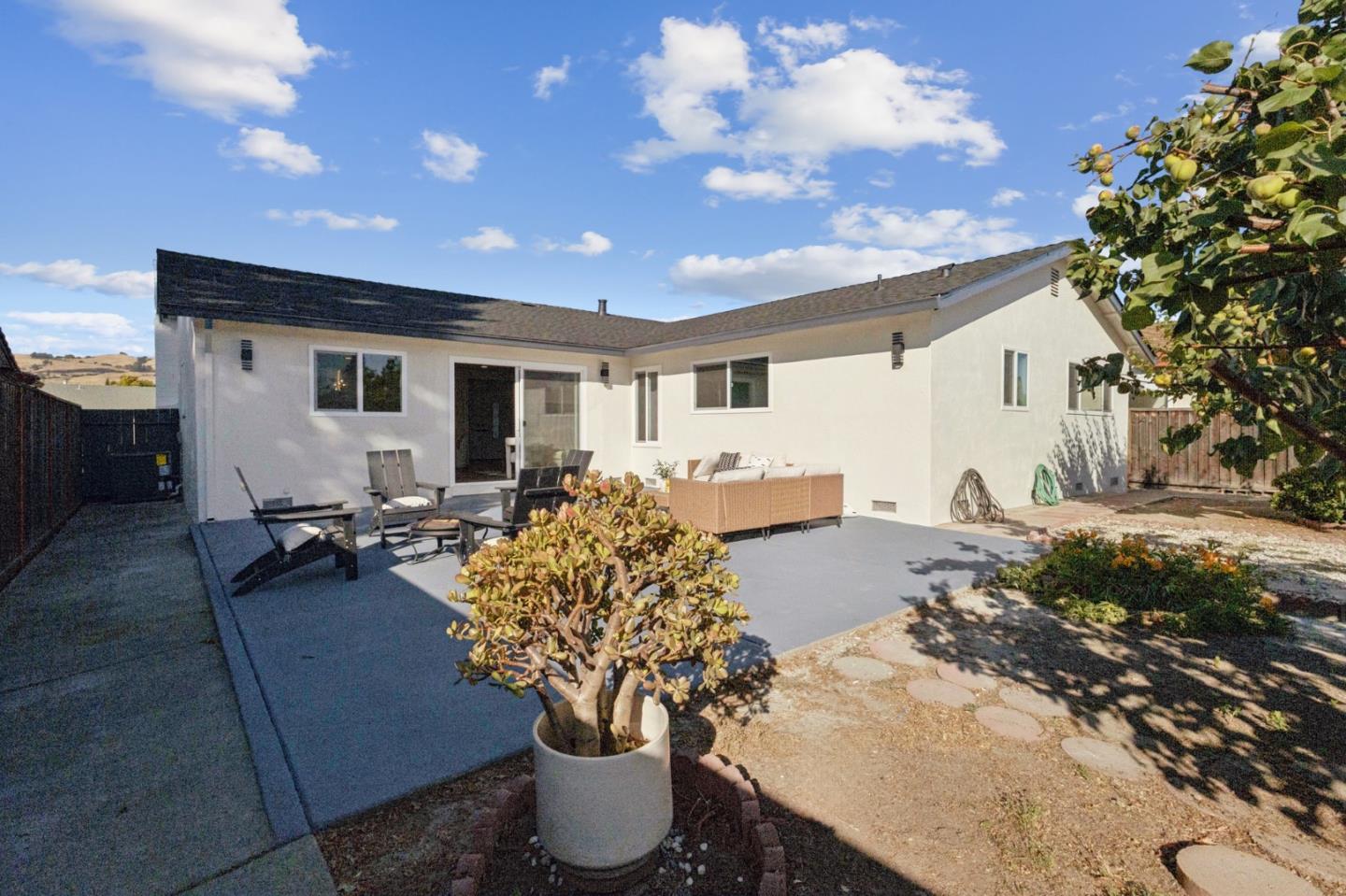 Detail Gallery Image 26 of 36 For 1061 Fairbrook Ct, San Jose,  CA 95132 - 4 Beds | 2 Baths