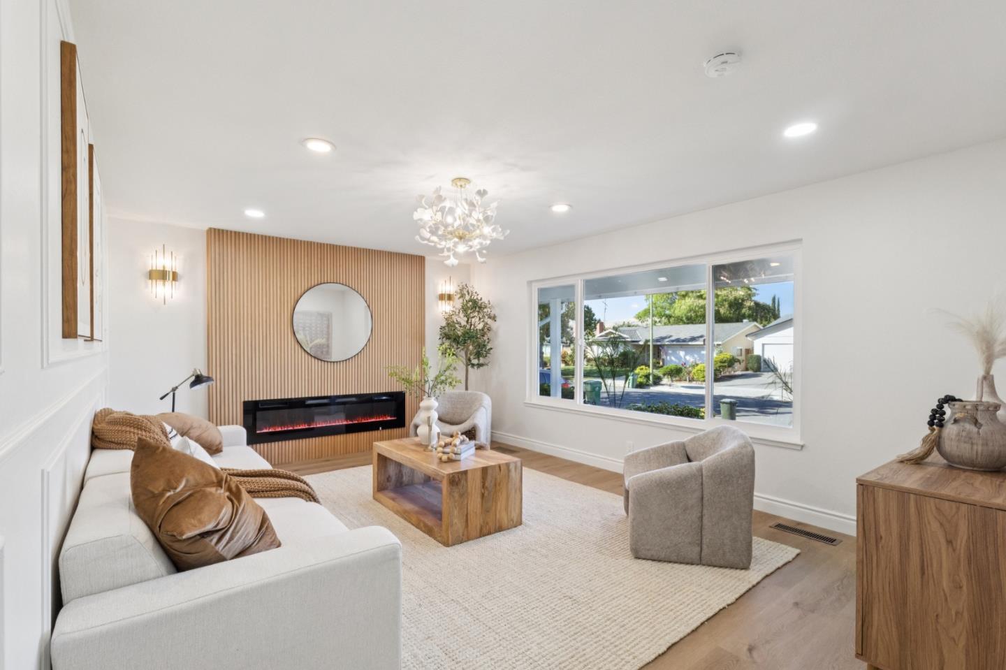 Detail Gallery Image 5 of 36 For 1061 Fairbrook Ct, San Jose,  CA 95132 - 4 Beds | 2 Baths