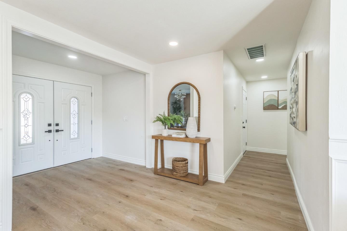 Detail Gallery Image 8 of 36 For 1061 Fairbrook Ct, San Jose,  CA 95132 - 4 Beds | 2 Baths