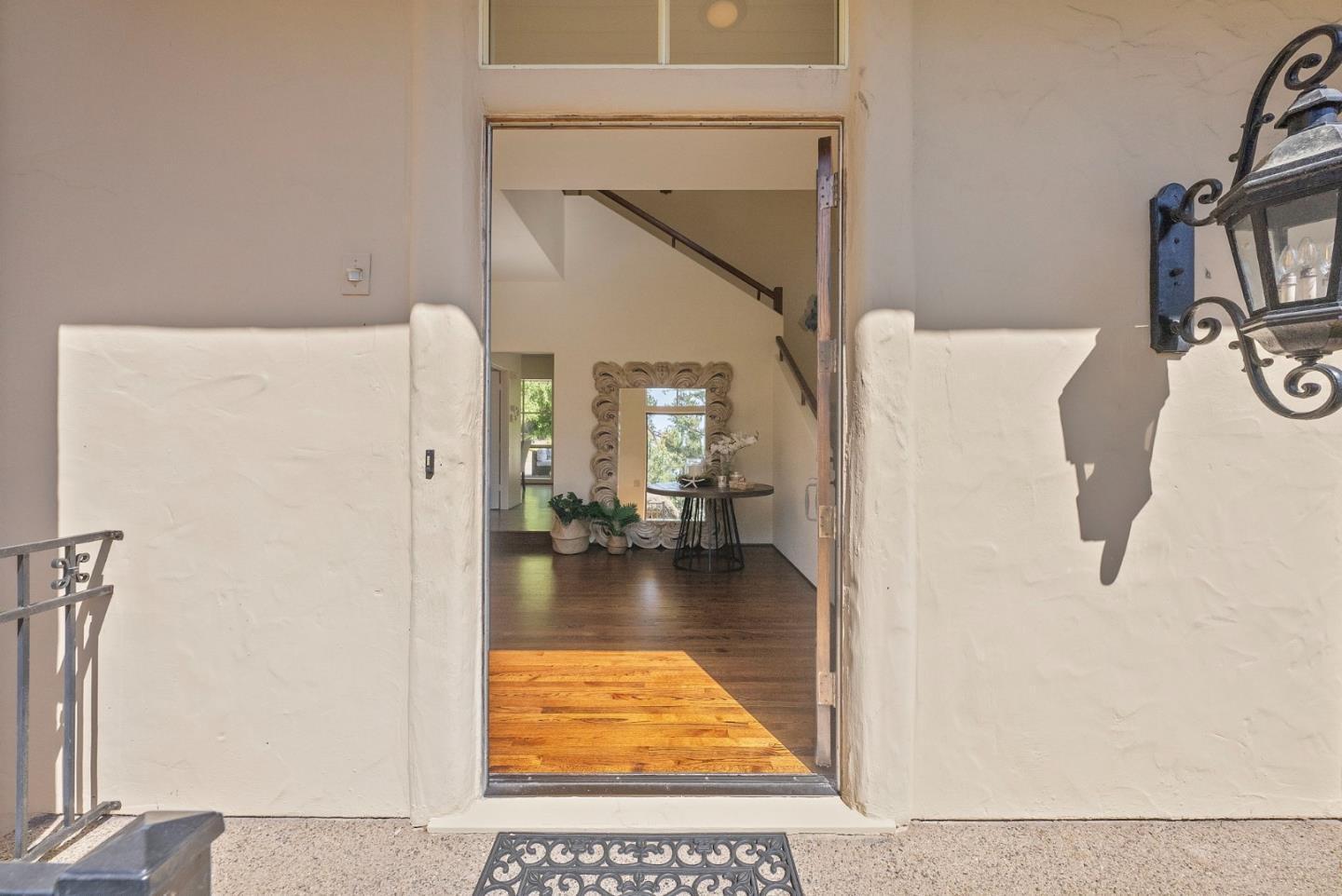 Detail Gallery Image 10 of 100 For 4071 Los Altos Dr, Pebble Beach,  CA 93953 - 3 Beds | 3/1 Baths