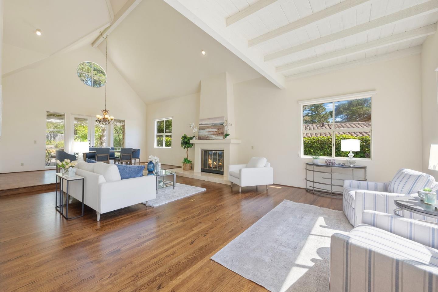 Detail Gallery Image 14 of 100 For 4071 Los Altos Dr, Pebble Beach,  CA 93953 - 3 Beds | 3/1 Baths