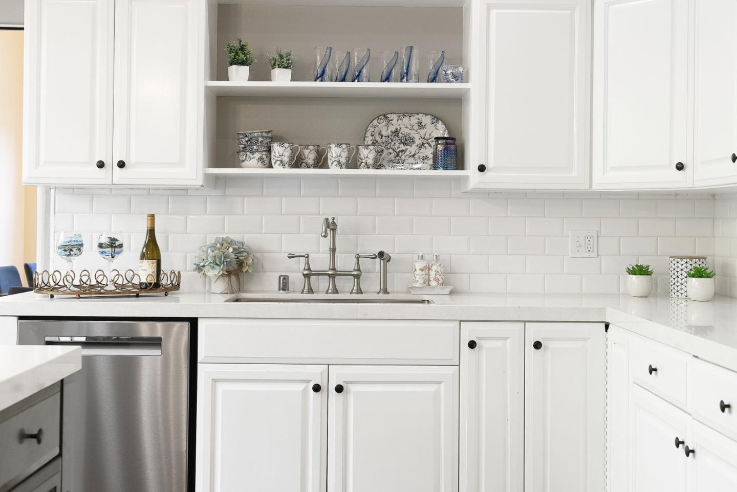 Detail Gallery Image 29 of 100 For 4071 Los Altos Dr, Pebble Beach,  CA 93953 - 3 Beds | 3/1 Baths