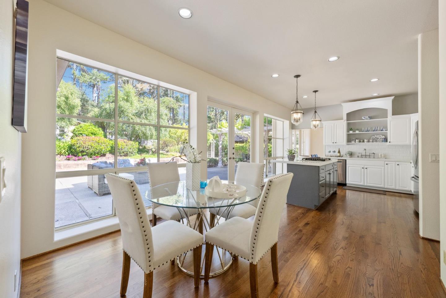 Detail Gallery Image 32 of 100 For 4071 Los Altos Dr, Pebble Beach,  CA 93953 - 3 Beds | 3/1 Baths