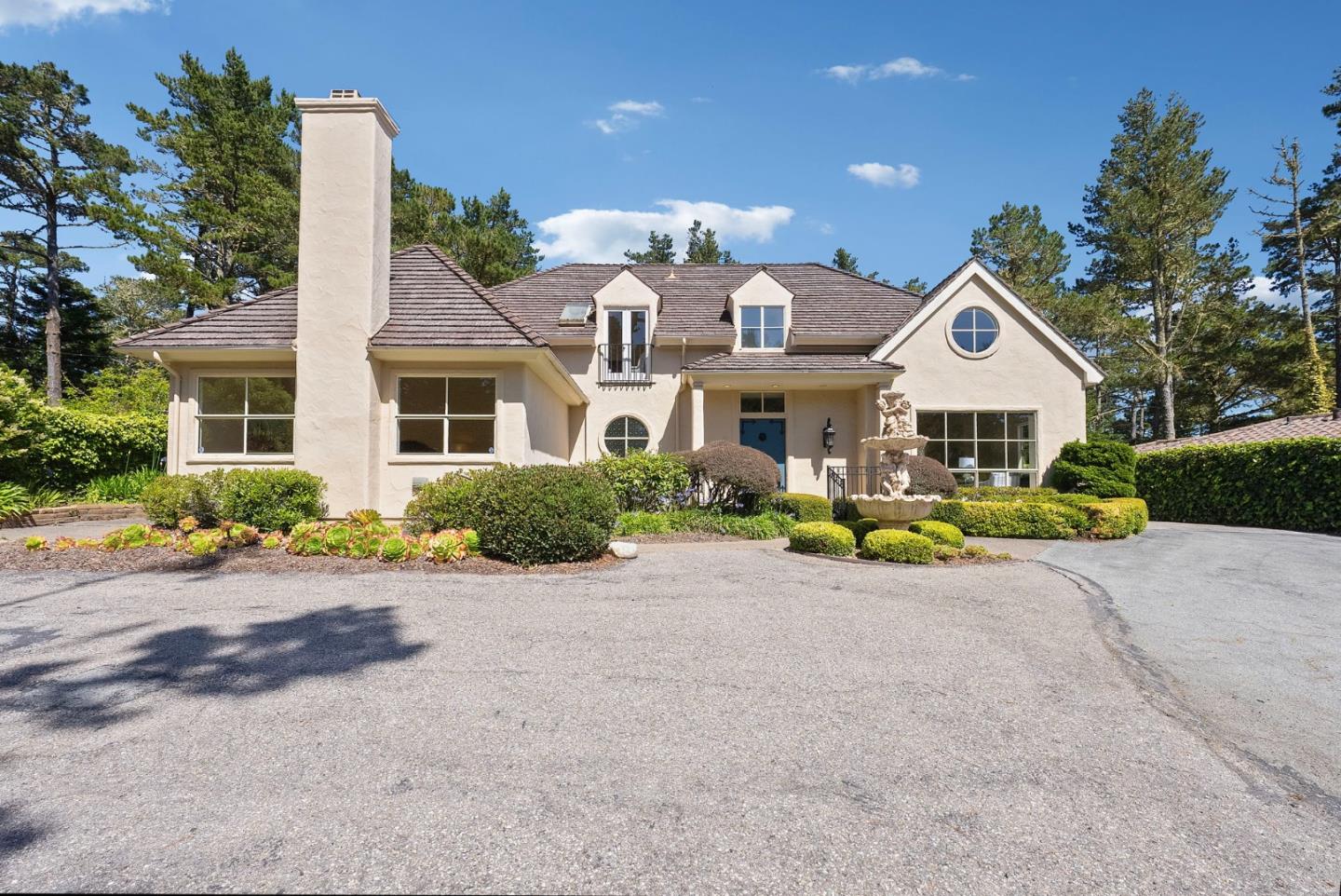 Detail Gallery Image 4 of 100 For 4071 Los Altos Dr, Pebble Beach,  CA 93953 - 3 Beds | 3/1 Baths