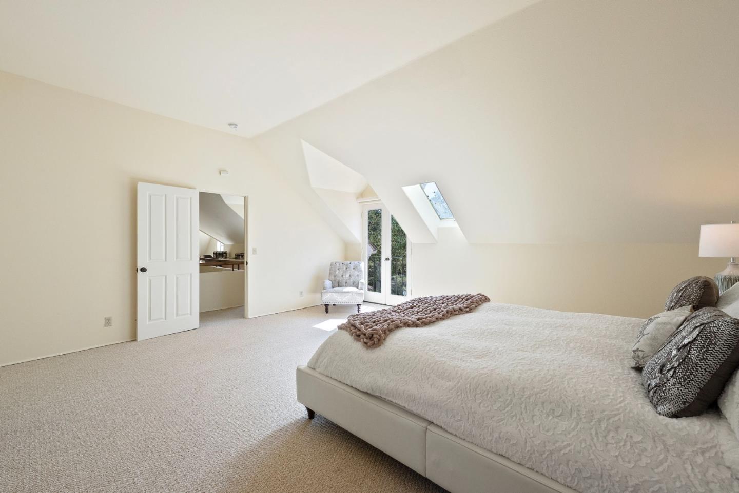 Detail Gallery Image 51 of 100 For 4071 Los Altos Dr, Pebble Beach,  CA 93953 - 3 Beds | 3/1 Baths