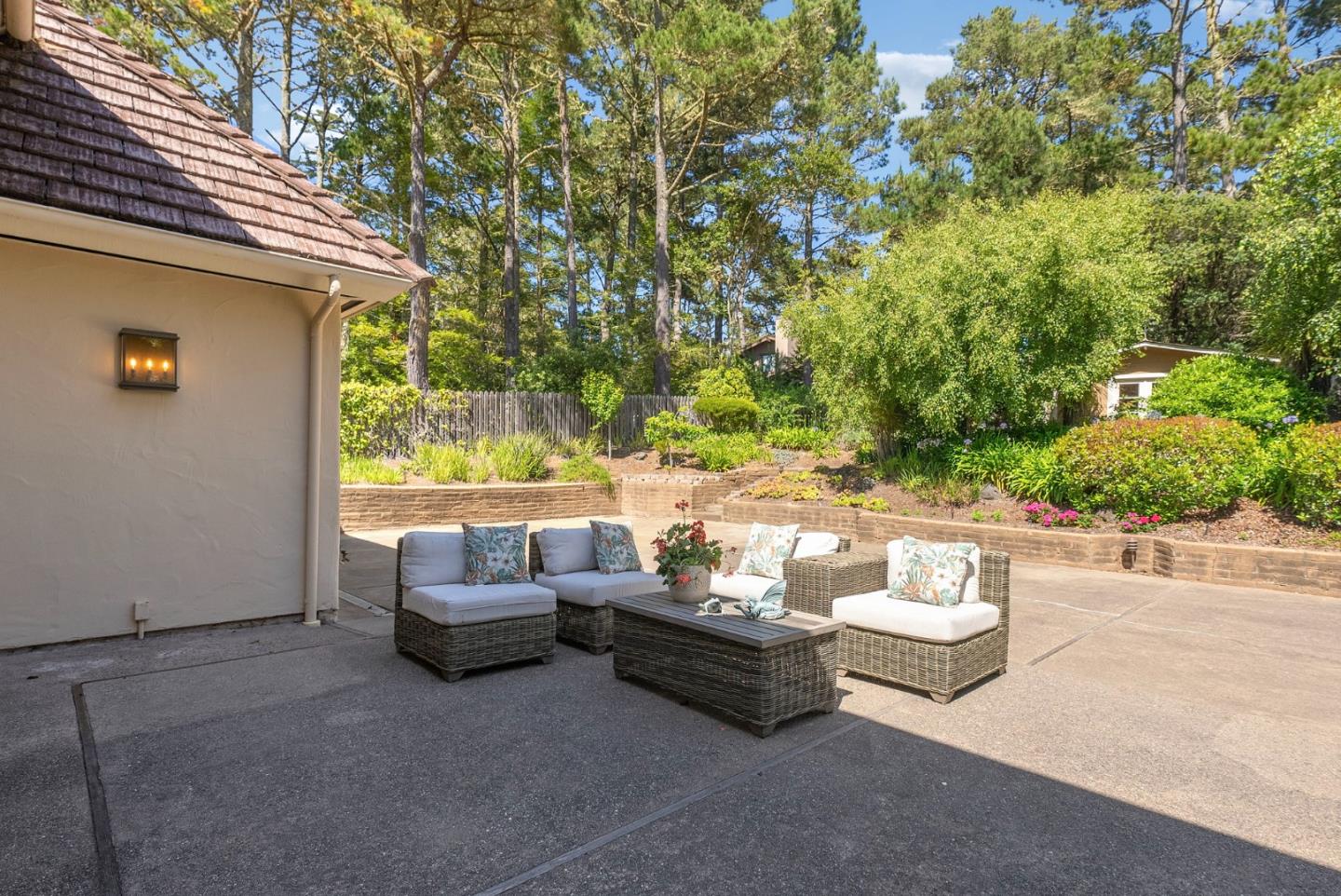 Detail Gallery Image 76 of 100 For 4071 Los Altos Dr, Pebble Beach,  CA 93953 - 3 Beds | 3/1 Baths