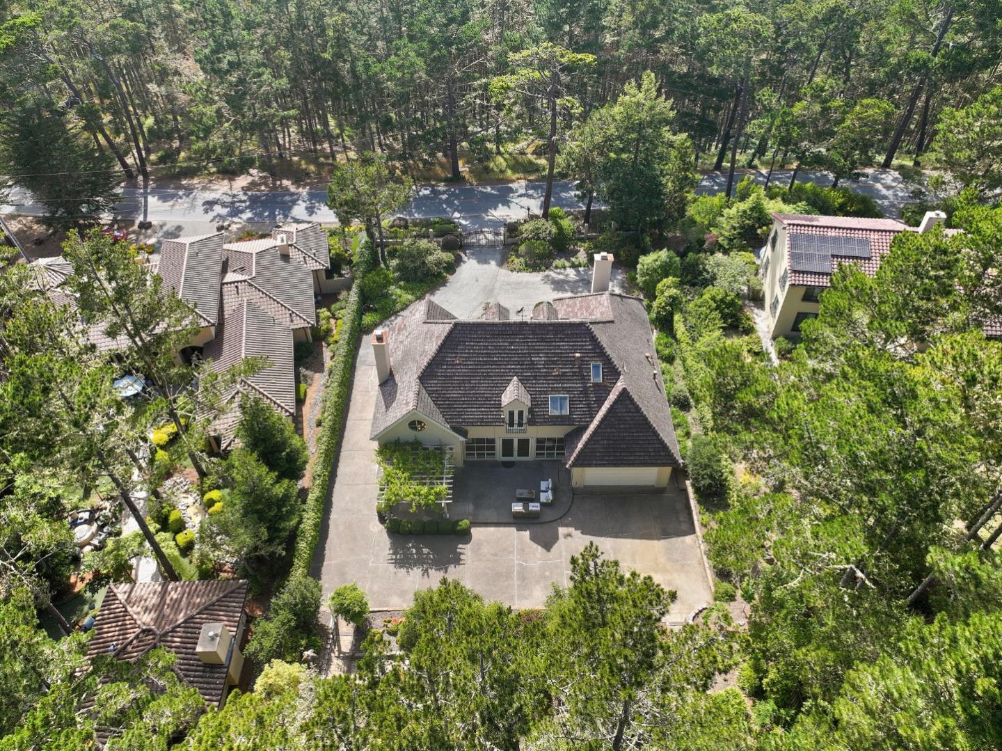 Detail Gallery Image 89 of 100 For 4071 Los Altos Dr, Pebble Beach,  CA 93953 - 3 Beds | 3/1 Baths