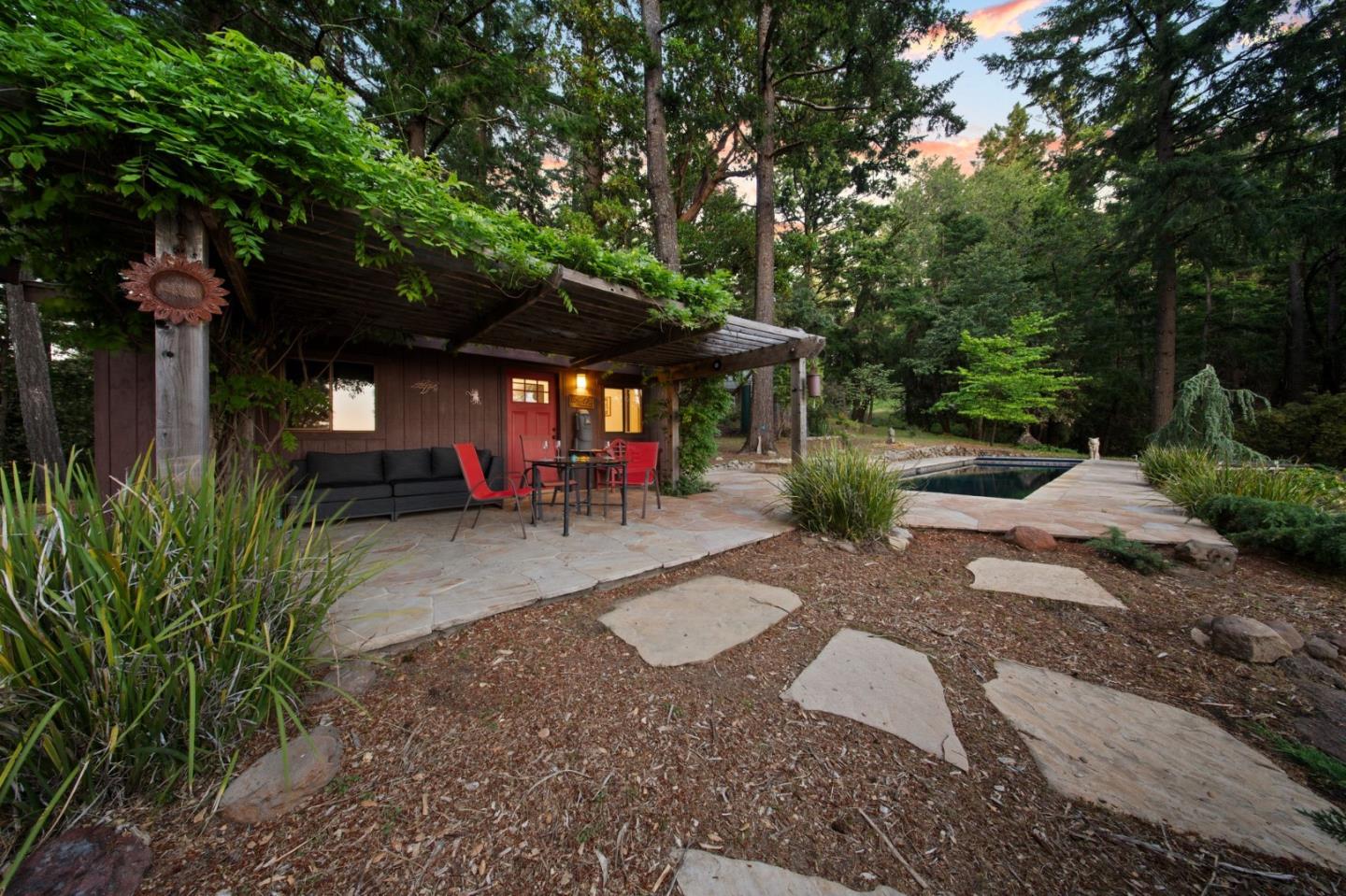 Detail Gallery Image 100 of 129 For 170 Fox Run, Los Gatos,  CA 95033 - 3 Beds | 3 Baths
