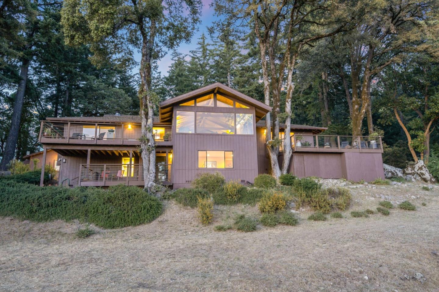 Detail Gallery Image 113 of 129 For 170 Fox Run, Los Gatos,  CA 95033 - 3 Beds | 3 Baths