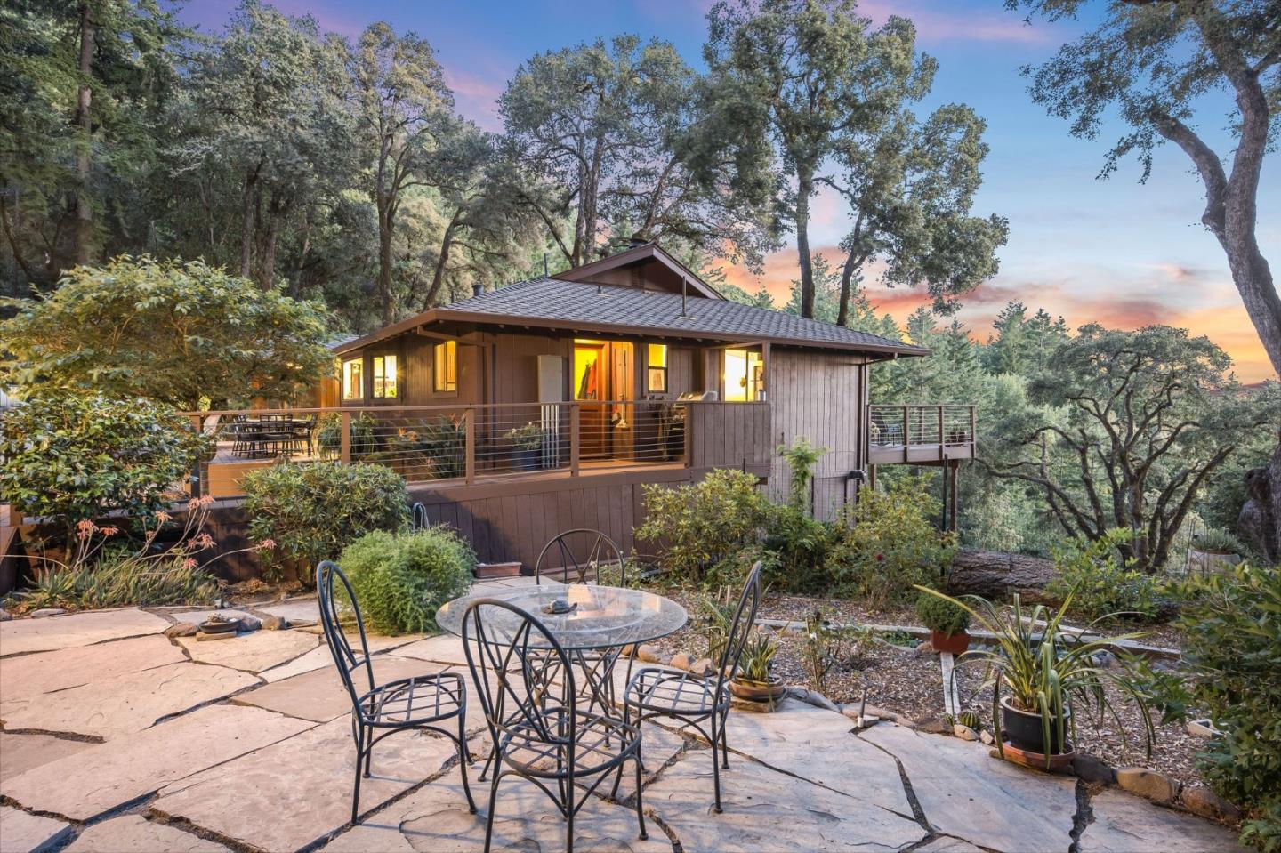 Detail Gallery Image 115 of 129 For 170 Fox Run, Los Gatos,  CA 95033 - 3 Beds | 3 Baths