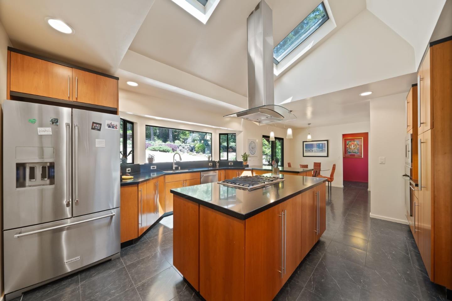 Detail Gallery Image 16 of 129 For 170 Fox Run, Los Gatos,  CA 95033 - 3 Beds | 3 Baths