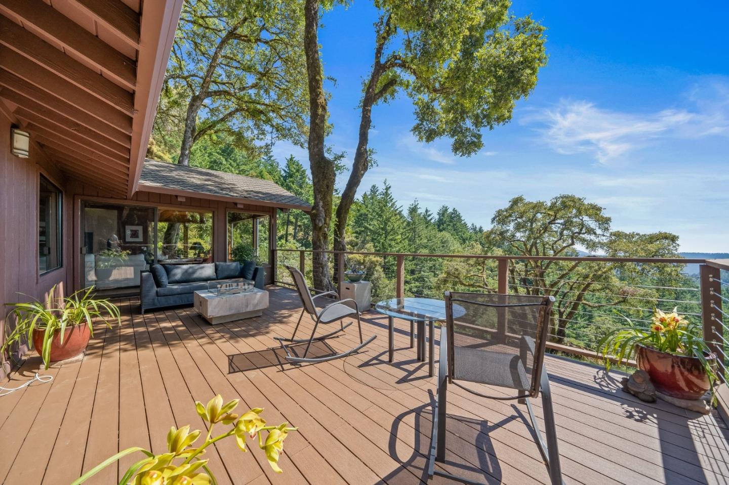 Detail Gallery Image 28 of 129 For 170 Fox Run, Los Gatos,  CA 95033 - 3 Beds | 3 Baths